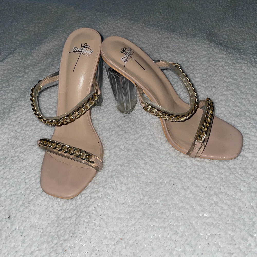 Bisou Bisou Beige Heels with Gold Chain Detail